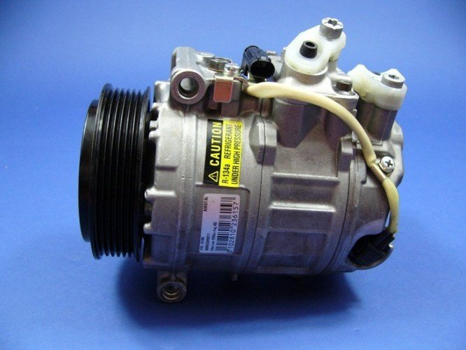 The air compressor 163 164 203 215 220 SPRINTER VITO