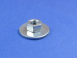 Nakrętka   górna / dolna mocująca błotnik przedni  W 169 W 204 C 207 W 212 C 218 W 222 W 246