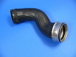 Przewód dolotowy  górny  lewy  W 210 2.0 -  2.7 CDI