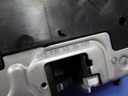 Zamek drzwi tylnych prawych W 203 