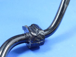 Drążek przedni  stabilizatora z gumami  śr. 20 mm  W 203 