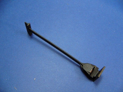 Zaczep zaślepki / atrapy prawej  zderzaka W 202  W 210