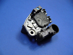 Regulator napięcia alternatora W 203 Kompresor
