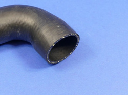 Przewód  dolny  chłodnica / silnik   W 163 4.0 CDI