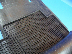 Dywaniki gumowe W 207  W 212