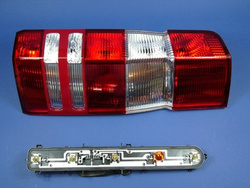 Lampa tylna prawa z cokołem  SPRINTER  906
