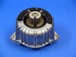 Poduszka silnika lewa  W 204  W 212  W 218