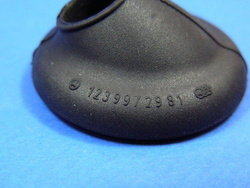 Tulejka gumowa spływu wody W 123 W 124 W 126  W 140 W 170 W 202 W 208 W 210 W 230