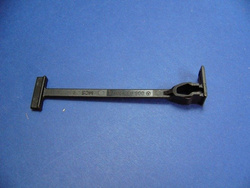 Zaczep zaślepki / atrapy prawej  zderzaka W 202  W 210