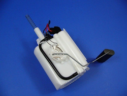 Pompa paliwa z  czujnikiem poziomu W 203  W 209 do  09/2001