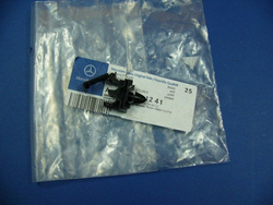 Uchwyt / spinka  przewodu paliwowego CDI  W 202  W 203 W 210 W 220 SPRINTER VITO 638  JEEP 2.7 CRD