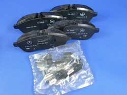 Klocki hamulcowe przód R 172  W 204 C 207 W 212