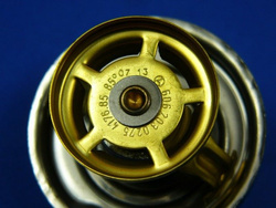 Termostat  W 124  W 201  W 202  W 210 85 °c