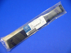 Listwa błotnika  przedniego dolna  prawa  W 210  do 06/99