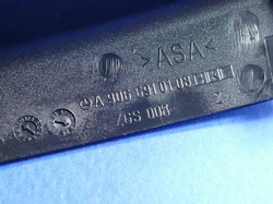 Zaślepka zabezpieczenia  prowadnicy szyny drzwi przesuwnych prawych SPRINTER  906